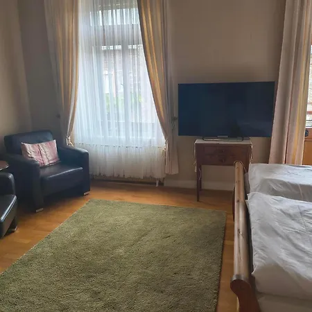 - Haus Hubertus Apartman